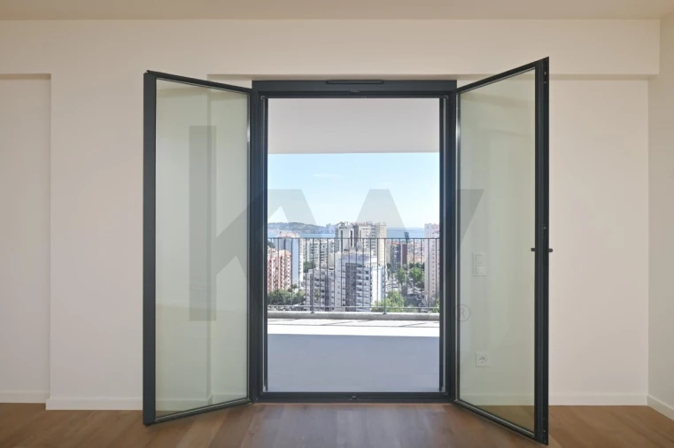 Apartamento T4 para Venda em Algés, Linda-A-Velha e Cruz Quebrada-Dafundo Foto 5