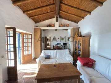 Moradia T4 para Venda em Loule (São Clemente)