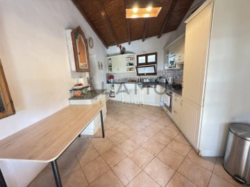 Moradia T4 para Venda em Loule (São Clemente)