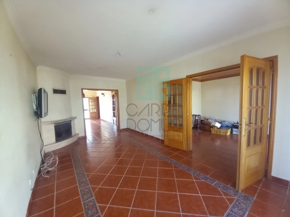 Moradia T4 para Venda em Santo Isidoro Foto 10