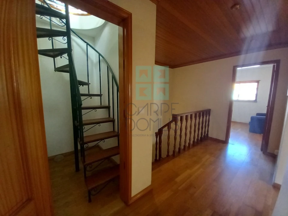 Moradia T4 para Venda em Santo Isidoro Foto 43