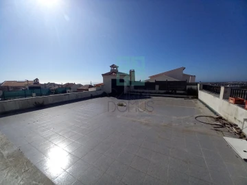 Moradia T4 para Venda em Santo Isidoro