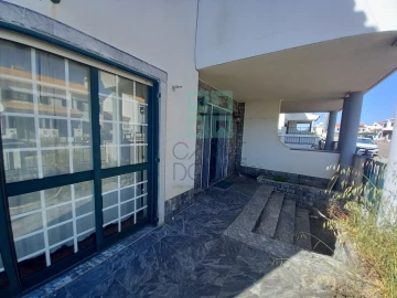 Moradia T4 para Venda em Santo Isidoro