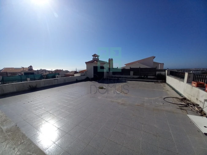 Moradia T4 para Venda em Santo Isidoro Foto 3