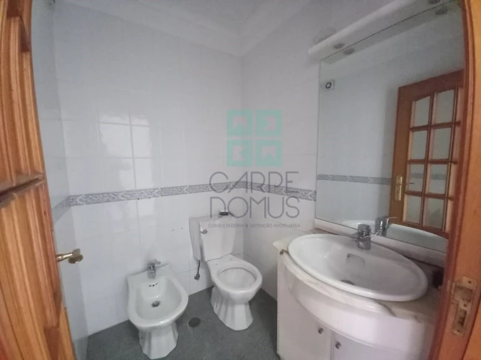 Moradia T4 para Venda em Santo Isidoro Foto 22