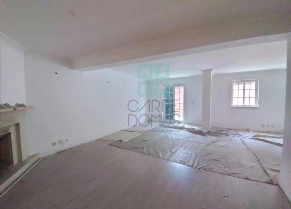 Moradia T5 para Venda em Rio de Mouro Foto 44