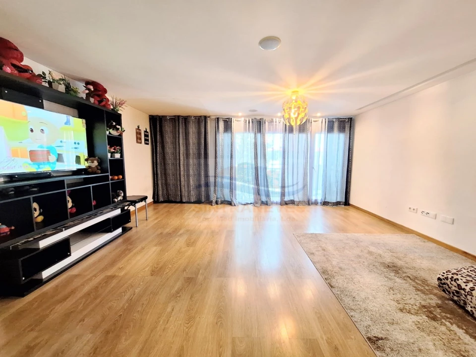 Apartamento T2 para Venda em Venteira Foto 7