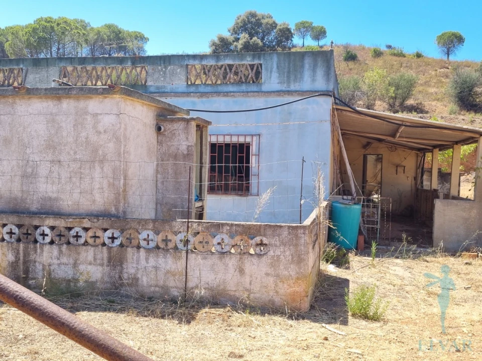 Moradia T3 para Venda em Alferce Foto 30