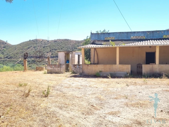 Moradia T3 para Venda em Alferce Foto 8