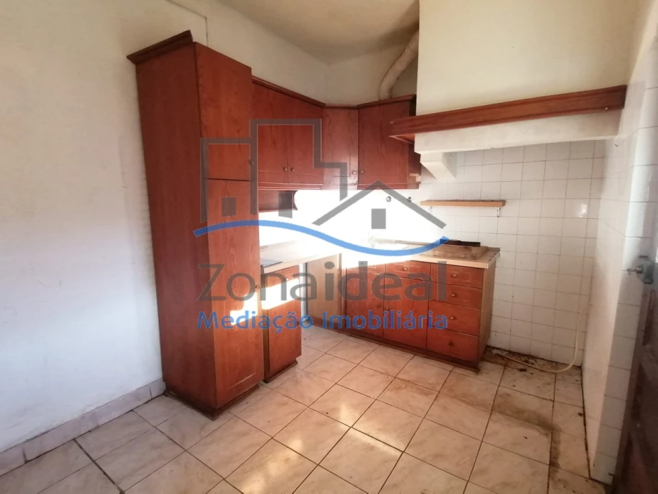 Moradia T3 para Venda em Ota Foto 12