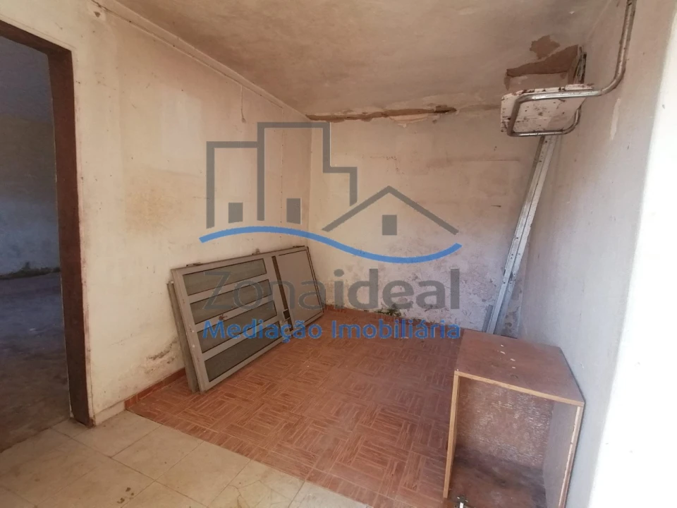 Moradia T3 para Venda em Ota Foto 19