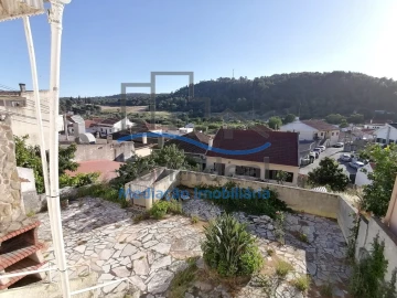 Moradia T3 para Venda em Ota