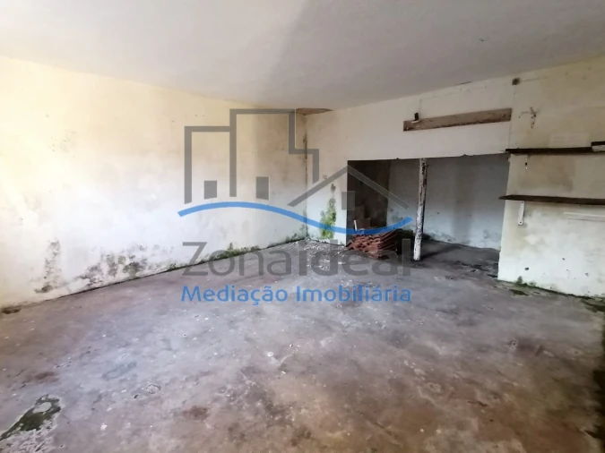 Moradia T3 para Venda em Ota Foto 18