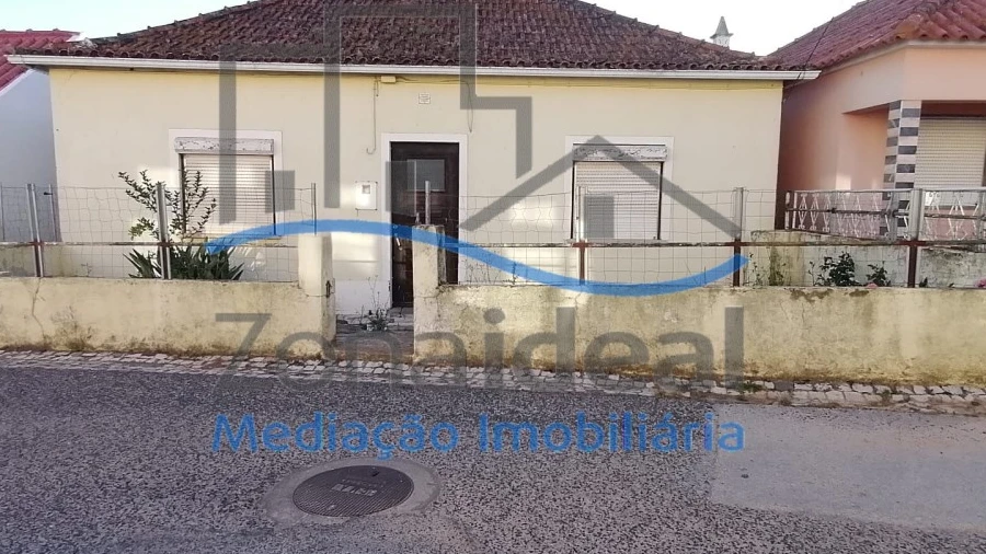 Moradia T3 para Venda em Ota