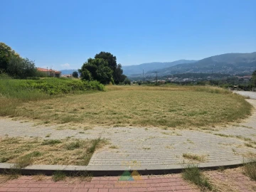 Terreno para Venda em Refoios do Lima