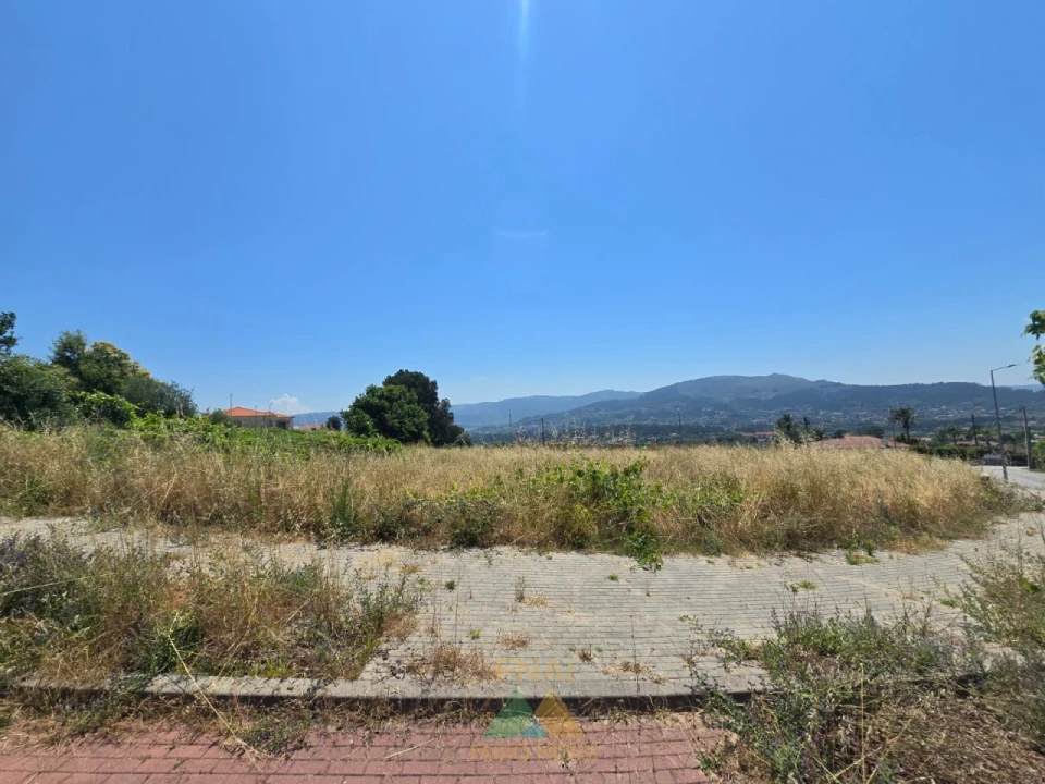 Terreno para Venda em Refoios do Lima Foto 7