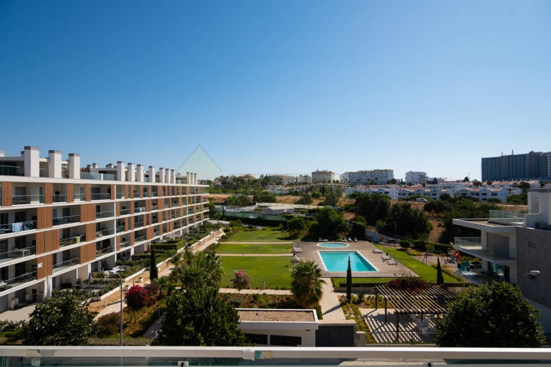 Apartamento T3 para Venda em Albufeira e Olhos de Água Foto 1