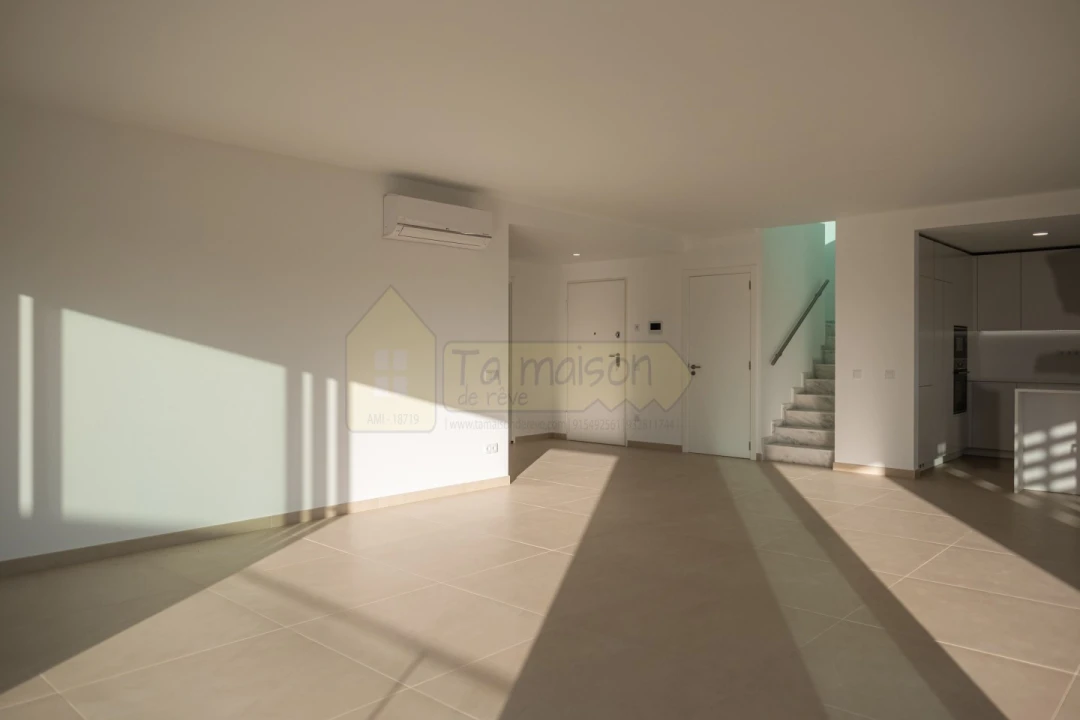 Apartamento T3 para Venda em Albufeira e Olhos de Água Foto 7