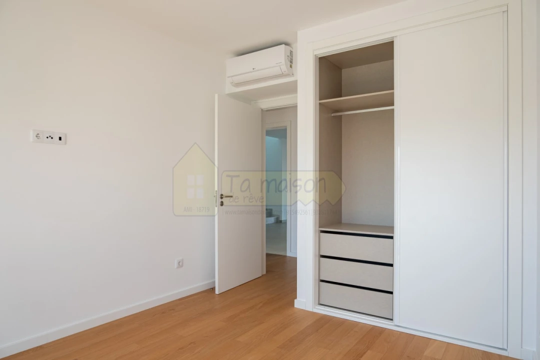 Apartamento T3 para Venda em Albufeira e Olhos de Água Foto 24