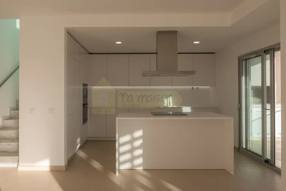 Apartamento T3 para Venda em Albufeira e Olhos de Água