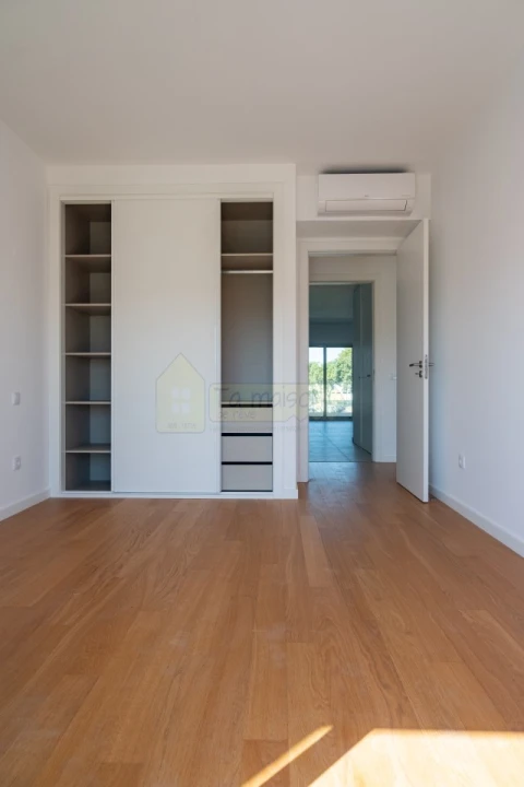Apartamento T3 para Venda em Albufeira e Olhos de Água