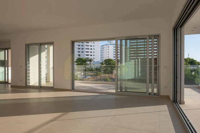 Apartamento T3 para Venda em Albufeira e Olhos de Água Foto 9