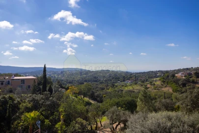 Moradia T4 para Venda em Loule (São Clemente)