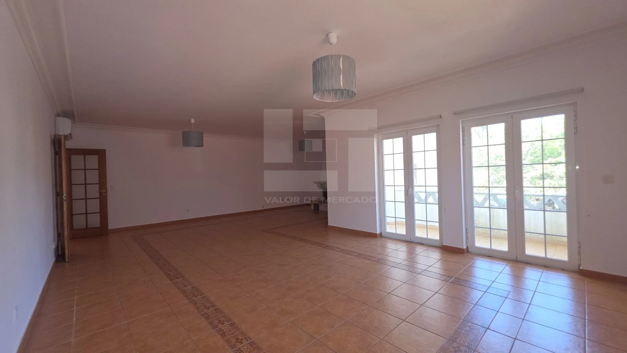 Apartamento T4 para Venda em Santa Maria e São Miguel, São Martinho, São Pedro Penaferrim Foto 17