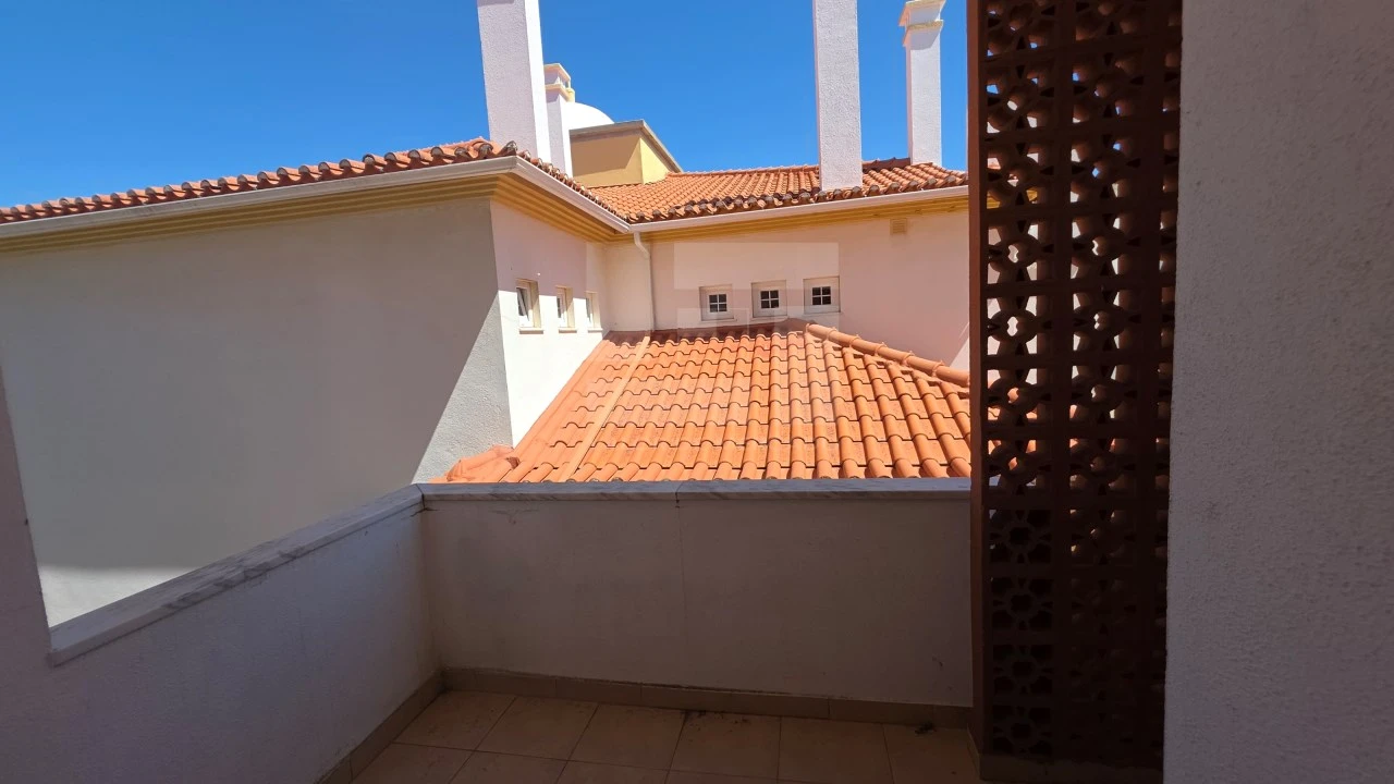 Apartamento T4 para Venda em Santa Maria e São Miguel, São Martinho, São Pedro Penaferrim Foto 23