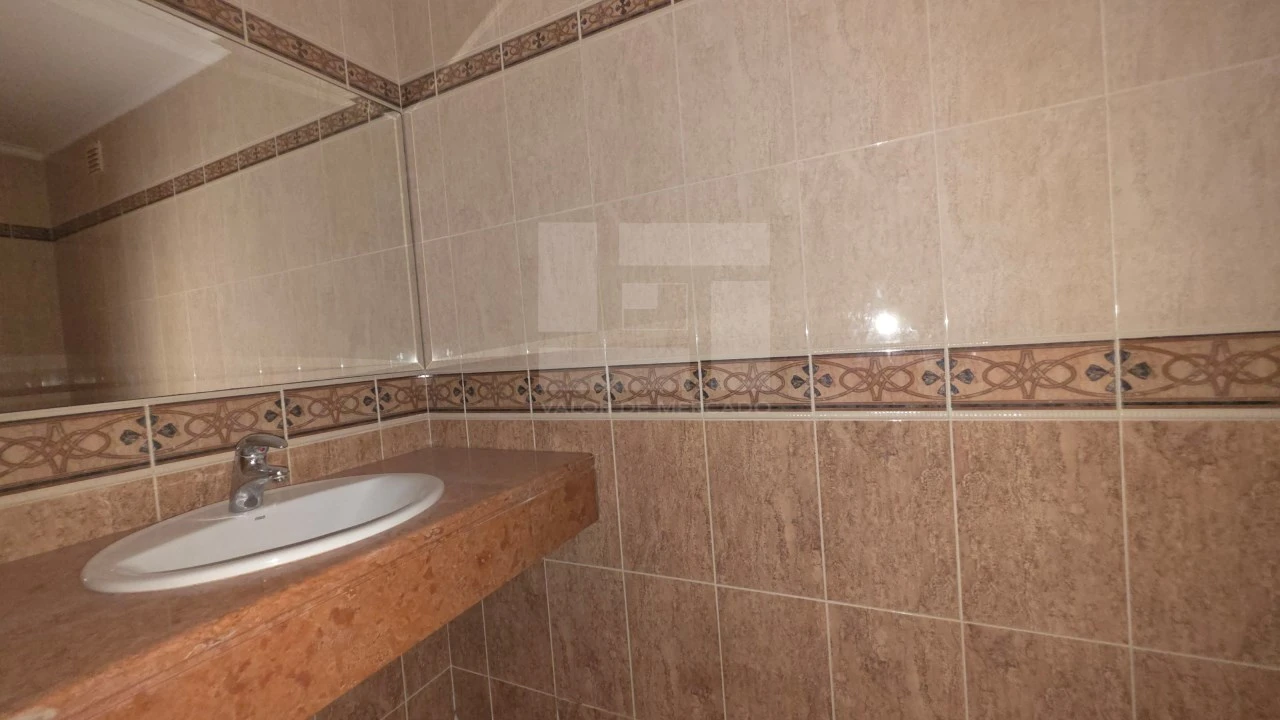 Apartamento T4 para Venda em Santa Maria e São Miguel, São Martinho, São Pedro Penaferrim Foto 28