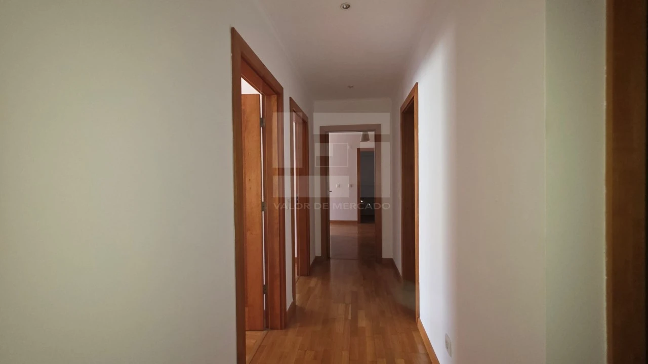 Apartamento T4 para Venda em Santa Maria e São Miguel, São Martinho, São Pedro Penaferrim Foto 33