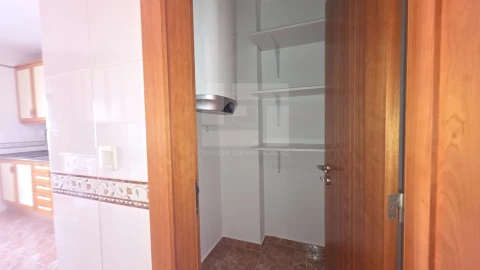 Apartamento T4 para Venda em Santa Maria e São Miguel, São Martinho, São Pedro Penaferrim