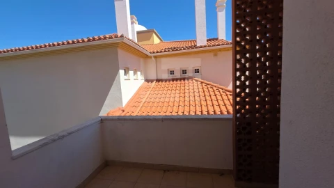Apartamento T4 para Venda em Santa Maria e São Miguel, São Martinho, São Pedro Penaferrim