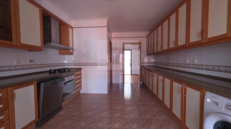 Apartamento T4 para Venda em Santa Maria e São Miguel, São Martinho, São Pedro Penaferrim Foto 26