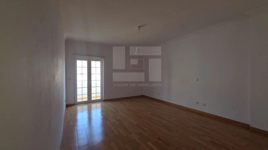 Apartamento T4 para Venda em Santa Maria e São Miguel, São Martinho, São Pedro Penaferrim Foto 42