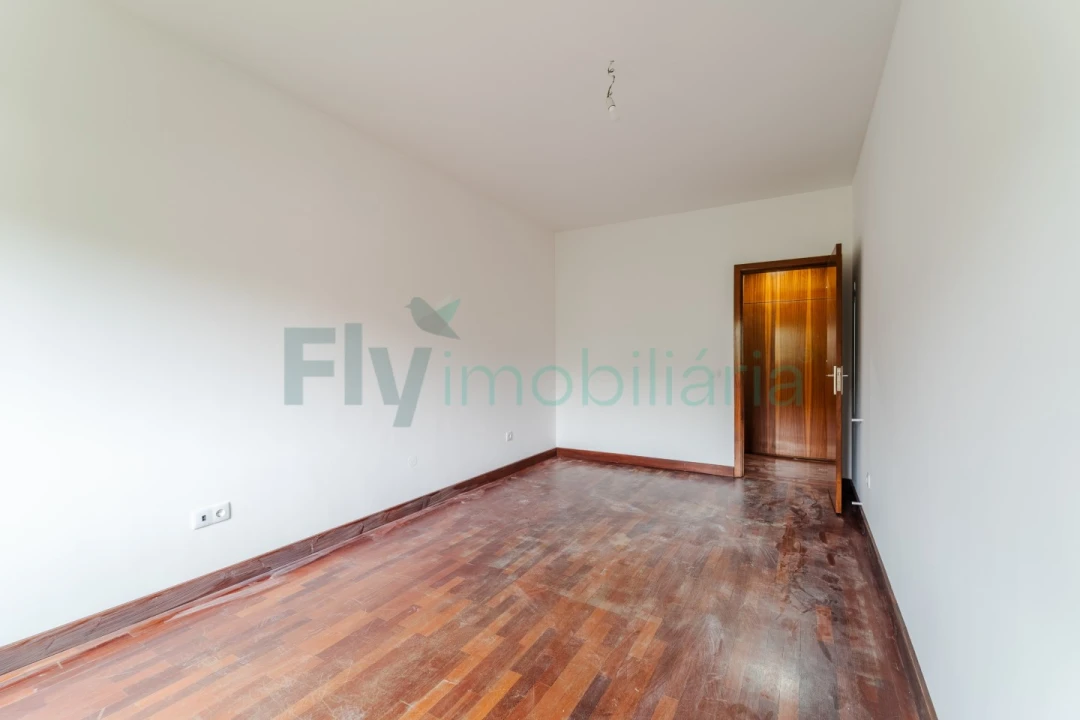 Apartamento T4 para Venda em Caldas de Vizela (São Miguel e São João) Foto 21