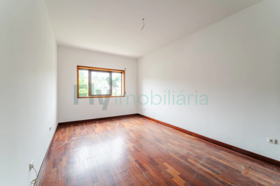 Apartamento T4 para Venda em Caldas de Vizela (São Miguel e São João) Foto 23