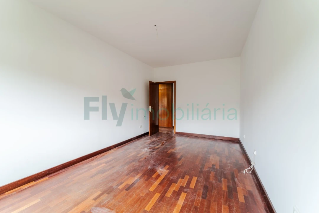 Apartamento T4 para Venda em Caldas de Vizela (São Miguel e São João) Foto 24