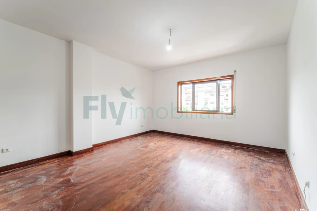 Apartamento T4 para Venda em Caldas de Vizela (São Miguel e São João) Foto 35