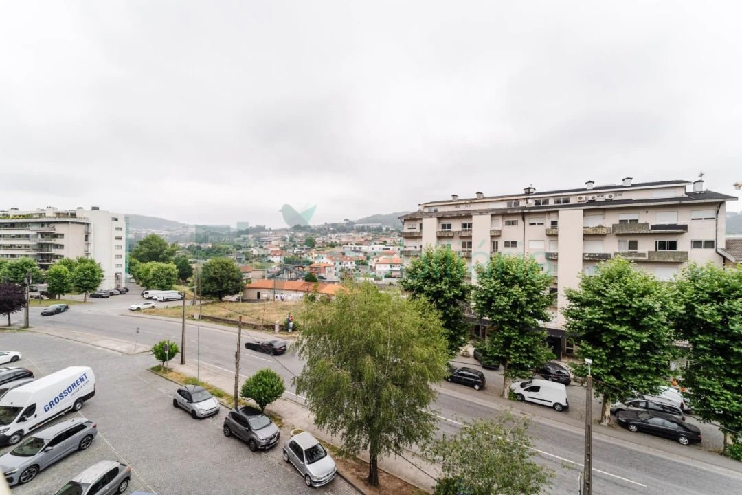Apartamento T4 para Venda em Caldas de Vizela (São Miguel e São João) Foto 42