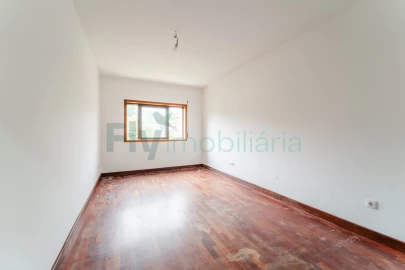 Apartamento T4 para Venda em Caldas de Vizela (São Miguel e São João)
