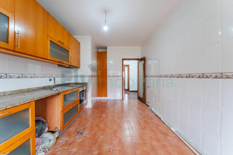 Apartamento T4 para Venda em Caldas de Vizela (São Miguel e São João) Foto 15