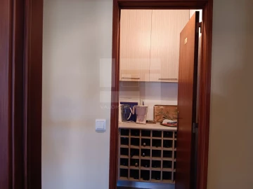 Apartamento T4 para Venda em Oeiras e São Julião da Barra, Paço de Arcos e Caxias