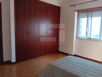 Apartamento T4 para Venda em Oeiras e São Julião da Barra, Paço de Arcos e Caxias