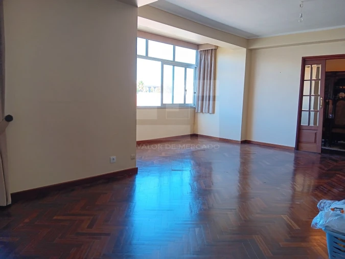 Apartamento T4 para Venda em Oeiras e São Julião da Barra, Paço de Arcos e Caxias Foto 12