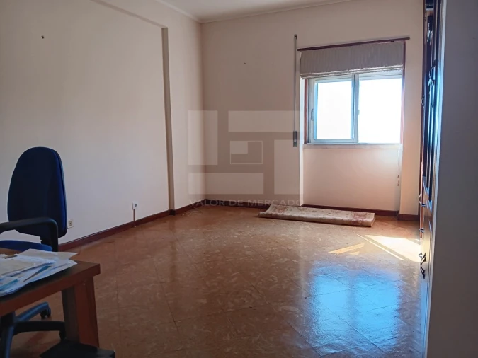 Apartamento T4 para Venda em Oeiras e São Julião da Barra, Paço de Arcos e Caxias Foto 31