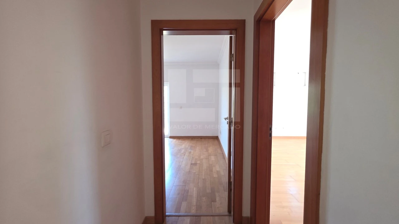 Apartamento T3 para Venda em Santa Maria e São Miguel, São Martinho, São Pedro Penaferrim Foto 26