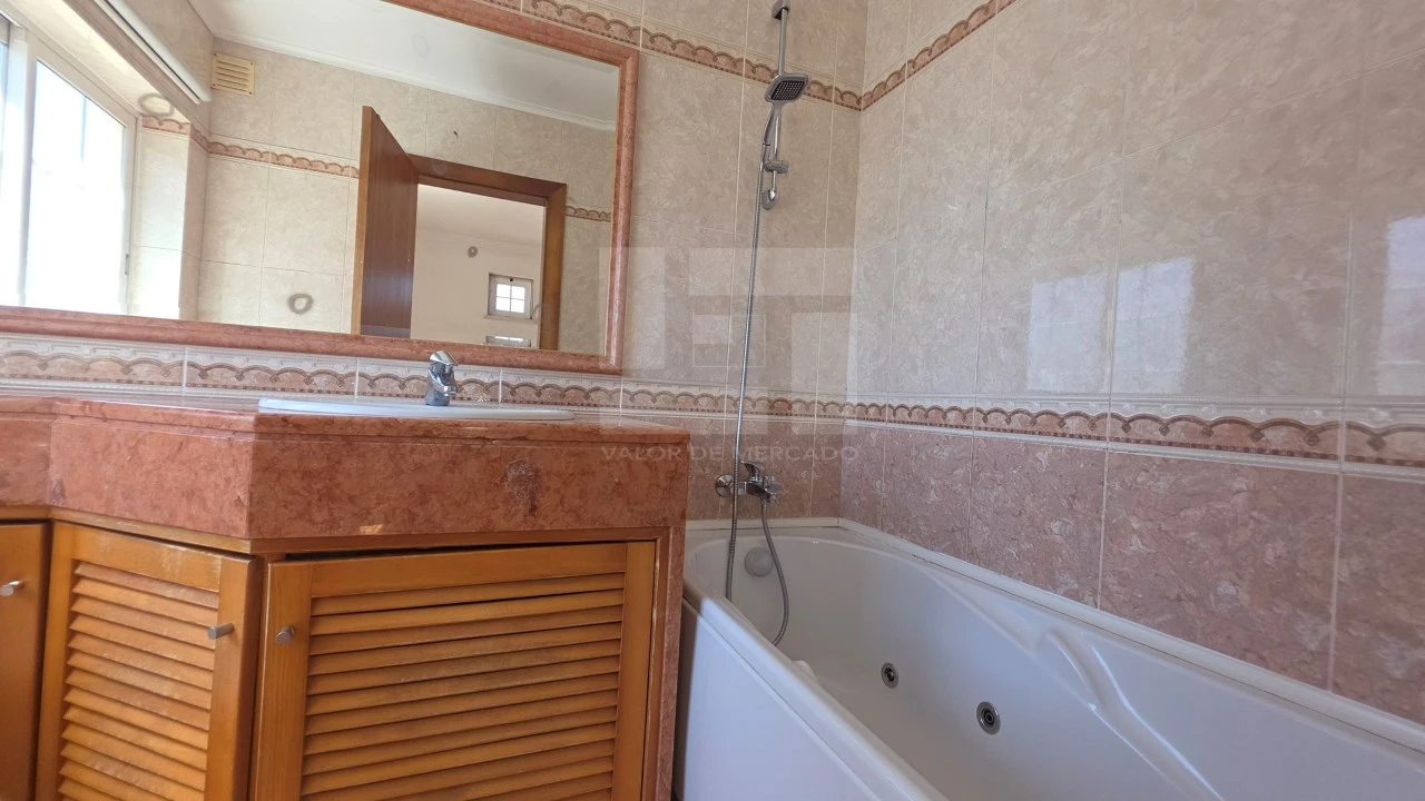Apartamento T3 para Venda em Santa Maria e São Miguel, São Martinho, São Pedro Penaferrim Foto 32