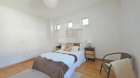 Apartamento T3 para Venda em Santa Maria e São Miguel, São Martinho, São Pedro Penaferrim