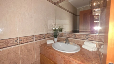 Apartamento T3 para Venda em Santa Maria e São Miguel, São Martinho, São Pedro Penaferrim